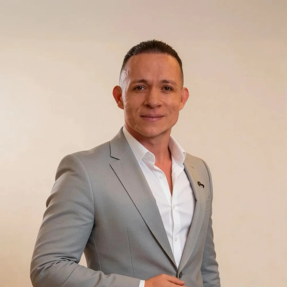 Dr. Ronney Mareco